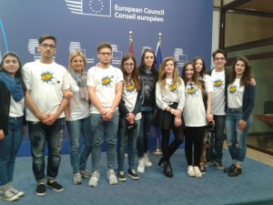 Affabile Francesca , arena Alessia, Vallefuoco Giuseppina, Monaco Simona, Formisano Riccardo, Sorbo Vincenzo, D'Amelio Carmelo, De Carlo Martina, Letizia M.Alessandra, Caminiti Chiara Anno scolastico 2014/2015 Viaggio premio al Parlamento Europeo di Bruxelles